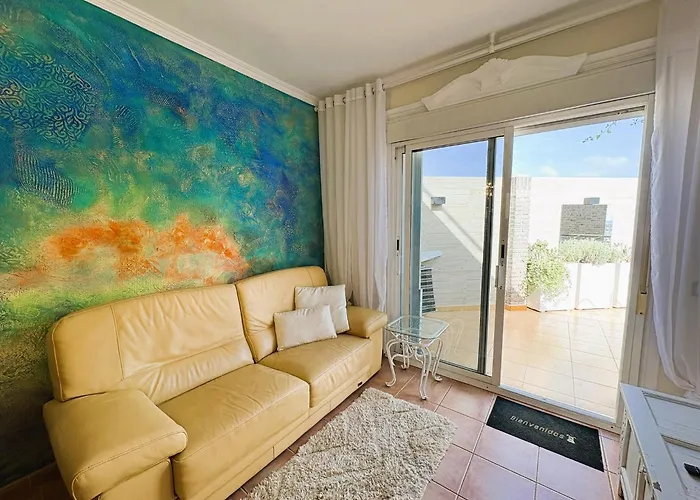 Seaview Penthouse Торевьиа